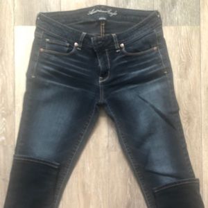 Gently used American Eagle skinny jeans